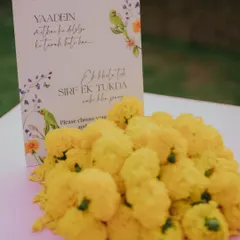A cute sign at the Mithai Bar reads, "Yaadein mithai ke dibbe ki tarah hoti hain... Ek baar khula toh sirf ek tukda nahi kha paoge." (Memories are like a box of sweets... once you open it, you can't have just one piece).