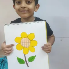 A bright and cheerful sunflower drawing. We start with simple shapes and guide the children to add details and colors, helping them create art they can be proud of.