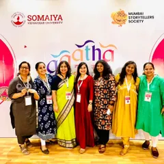 A group photo with some of the vibrant, dramatic, and wonderful storytellers at the Gaatha festival. Being surrounded by this energy is incredibly rewarding and inspiring.