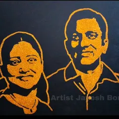 A close-up of the final glitter artwork for a 25th wedding anniversary. The goal is to capture the couple's likeness and create a beautiful, sparkling keepsake they can treasure as a memory of their milestone celebration.