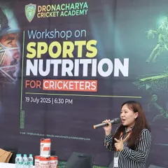 An expert from Qua Nutrition addresses our players during a workshop on sports nutrition. We teach our trainees that a structured diet is essential for sustained energy, faster recovery, and injury prevention.