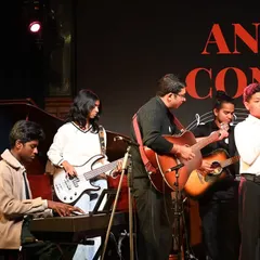 Teamwork makes the dream work. Our student bands get to experience the thrill of playing together on a big stage, learning to listen and sync up with each other. This performance features students on keys, bass, guitar, and vocals.
