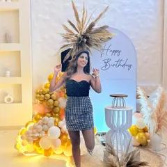 Capturing the joy of the moment with a modern and elegant boho theme.