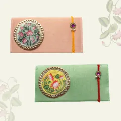 Detailing the beauty of traditional Indian art in my work. These elegant shagun envelopes feature authentic Pichwai artwork, perfect for adding a touch of cultural heritage to your wedding festivities.