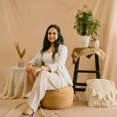 A quiet moment in my studio. I wanted to create a space that feels warm and inviting, just like my sessions. This is where we'll work together to bring your professional story to life.