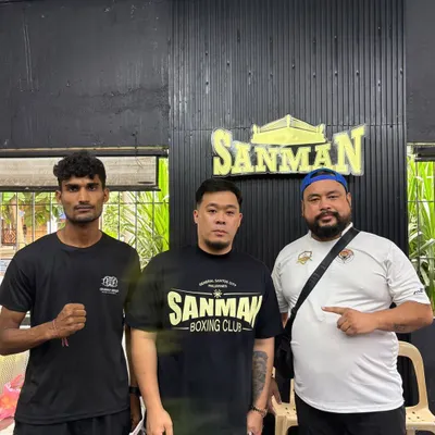 With my fighter and the head of Sanman Boxing Club in the Philippines. We build international relationships to create opportunities for our boxers.