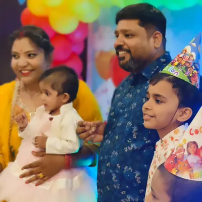 A happy family celebrating their daughter's Cocomelon-themed birthday. We managed everything from venue booking to photography, and the result was a great success and a smiling client.