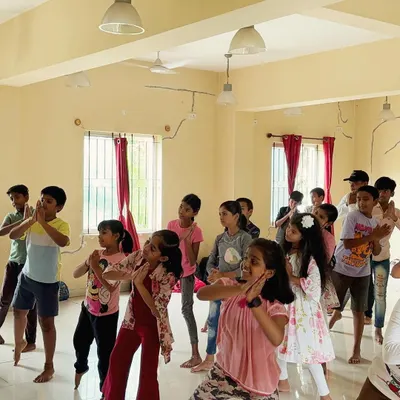 Children learning choreography during a dance session at our summer camp. We focus on the joy of movement and expression, allowing each child to connect with our cultural traditions in a fun and engaging way.