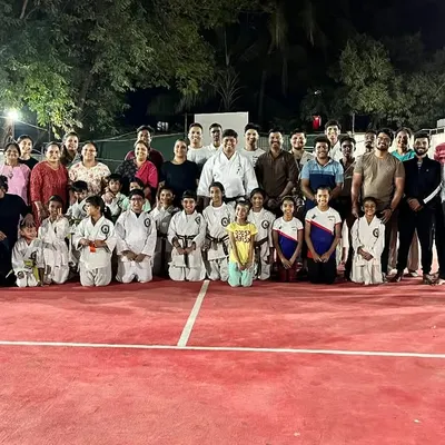 A fantastic turnout for our self-defense and fitness workshop at Malad Gymkhana. It's always powerful to see people of all ages, from young children to adults, coming together to learn practical safety skills and build a stronger community.