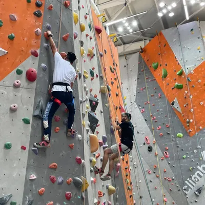 Looking for a unique corporate event? Team building on our walls is a fantastic way to improve communication, build trust, and have a great time outside the office.