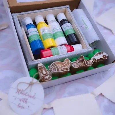 Get ready for an adventure with our Travel themed DIY kit. It includes four fun blocks like a car and an airplane, perfect for little explorers. The kit comes with everything needed to print on a cloth bunting, making it a great activity for a travel themed birthday party.