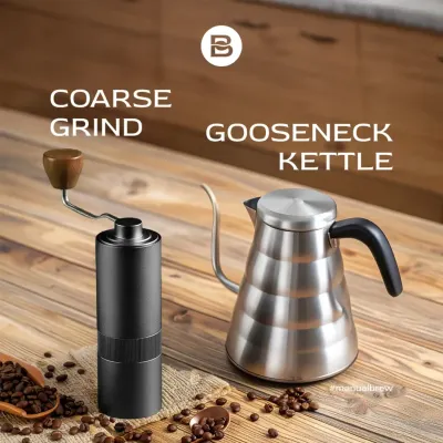 The essential tools for the 4:6 manual brewing method: a good grinder for a coarse grind and a gooseneck kettle for a controlled pour. Having the right gear makes a big difference.