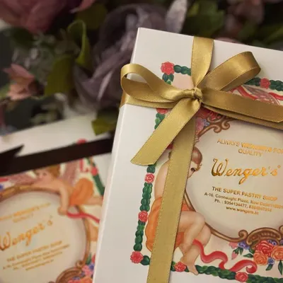 Happiness wrapped up in our classic white and gold box. This is the sight that has greeted Delhiites for decades, a promise of the delicious treats waiting inside, all tied up with a golden ribbon.