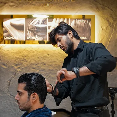 A sharp, clean haircut for a male client. I focus on precision and detail to create modern, stylish looks that are tailored to each individual.
