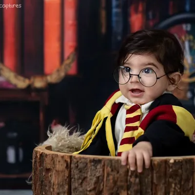Your little one is ready for their letter from Hogwarts. This close-up from my Harry Potter theme shows the detail in the costume and the magical expression I aim to capture.