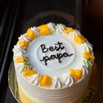 My seasonal special Mango cake, made with fresh Alphonso mangoes. This one was for the "Best Papa" on his birthday.