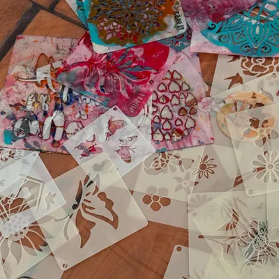 We love making birthdays extra special with creative fun. Here, kids are using stencils to paint their own custom tote bags, making cute shapes and patterns.