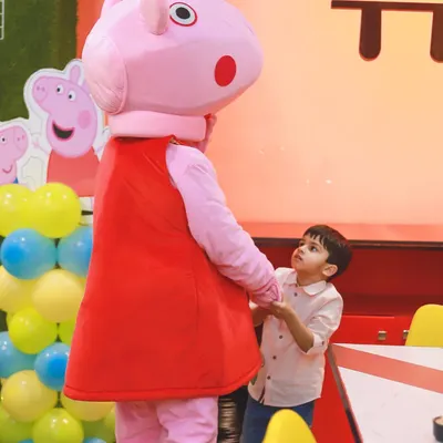 Making birthday wishes come true with a special visit from Peppa Pig. I can arrange for your child's favorite character to join the celebration, creating a truly magical moment.