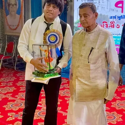 Humbled to be felicitated by the Honourable Swapan Debnath Sir, Minister for Animal Resources Development of West Bengal.
