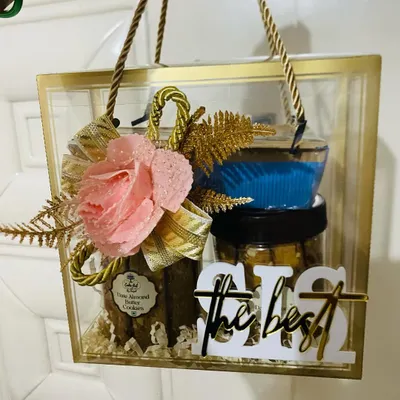 I love creating special gift hampers, like this one for Raksha Bandhan. This premium hamper includes my date and almond butter cookies and a wholewheat jaggery chocolate cake, all beautifully packaged.