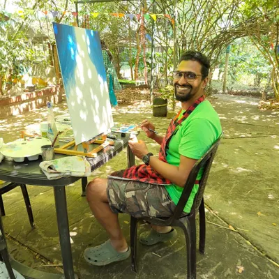 Here I am at a 3-day art camp in the beautiful natural surroundings of Wayanad. It was a refreshing retreat filled with art, learning, and connecting with other artists.