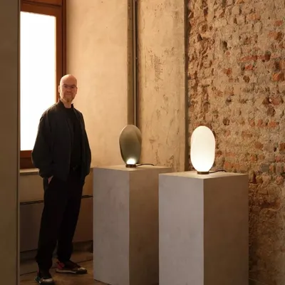 The Solace table lamp, born from experiments that push the boundaries of traditional glassblowing. Each piece has a distinct, subtly textured surface, making every lamp truly one of a kind.