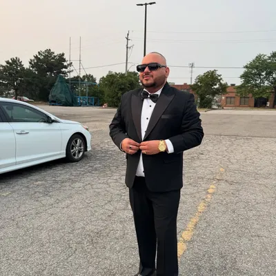 From maple leaves to wedding dreams. Suited up and ready for a fantastic NRI wedding gig in Canada.