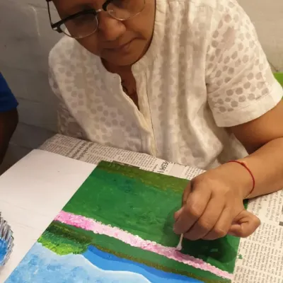 Anju started painting for the first time as a new hobby during her radiation therapy. I love her curiosity, enthusiasm, and courage to take up art as therapy.