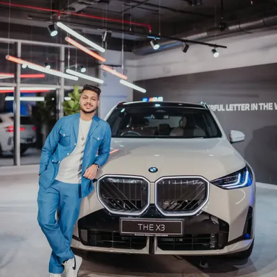 A fantastic evening with BMW India for the grand opening of their new store in Safdarjung. My walkaround mind-reading act was the perfect complement to the luxury and innovation of the new BMW X3.