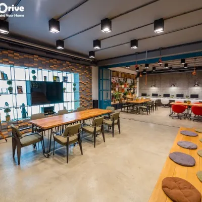 We painted this modern commercial office to create a productive and inspiring environment. Our commercial painting services cover everything from open-plan offices and meeting rooms to retail spaces, ensuring minimal disruption and a high-quality result.