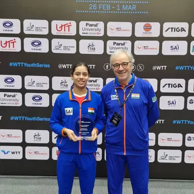 Ananya Chande with her well-deserved silver medal plaque at the WTT Youth Contender event. Her performance in her debut on the official tour is a testament to our focused international-level training.