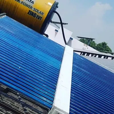 This is a close-up of a Tata Power Solar Zing EVT system I installed. You can see the high quality Evacuated Tube Collector (ETC) technology that efficiently absorbs sunlight to heat your water, ensuring you get garam paani reliably. My focus is always on a neat and clean installation.