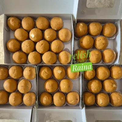 Boxes of my classic Besan Laddoos ready for delivery. I can customize them with sugar or jaggery, and with or without nuts, to make them perfect for your family.