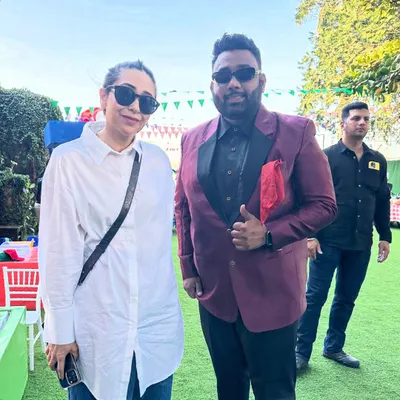 A great moment with the ever-graceful Karisma Kapoor during a performance.