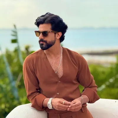 Make a statement at your next party with our Spice V-neck shirt and trouser combo. This co-ord set is perfect for a beachside event or a stylish evening out.