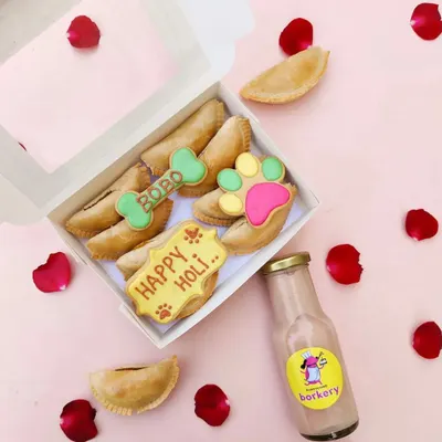 For Holi, I bake these special dog-safe gujiyas and even make a pet-friendly thandai. Now your pup can enjoy the festival of colors with their very own traditional treats, all made with safe, healthy ingredients.