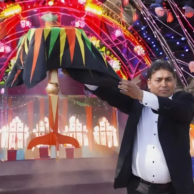 The floating table illusion, set against a dazzling stage, is a true showstopper. It’s a moment of pure disbelief and wonder that elevates any event from ordinary to magical.
