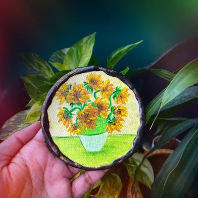 A little nod to Van Gogh with this sunflower magnet. I love reinterpreting famous artworks into these small, accessible pieces. It’s like having a mini art gallery on your fridge.