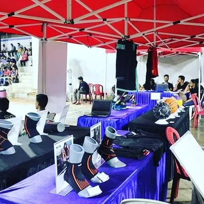 I managed the first edition of the Tarmak Basketball Tournament for Decathlon. This included end-to-end planning, branding, and setting up this merchandise and information booth inside the venue.