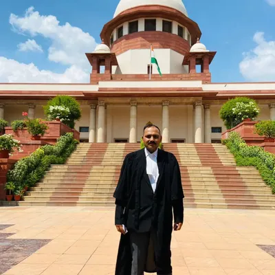A picture from a day's work at the Supreme Court of India in New Delhi. My active practice ensures the legal training I provide is current, relevant, and grounded in the realities of litigation.