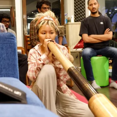 A diploma class exploring live performance and improvisation with Ableton Live and a didgeridoo. Our course blends traditional instruments with modern technology.