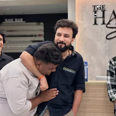 Sharing a fun moment with @kireetid from DJ Tillu during his visit. It’s always great to connect with clients and make them feel at home.