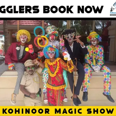 Need more than just a magician? Our team of professional jugglers is ready to bring extra fun to your party. Dressed in colorful costumes, they perform amazing tricks with rings, balls, and more to keep your guests entertained.