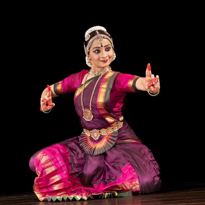 A moment of stillness in the Aramandi posture, the foundational half-sitting pose in Bharatanatyam. This posture is central to building the strength and grace required for the art form, and is a key focus for beginners in my classes.