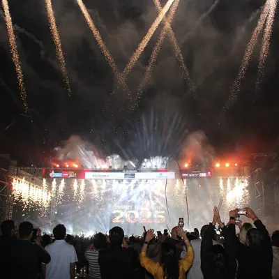 The sky above Goregaon Sports Club erupts in a dazzling fireworks display to welcome 2025. We meticulously plan and execute pyrotechnic shows to create a breathtaking climax for any large scale celebration.