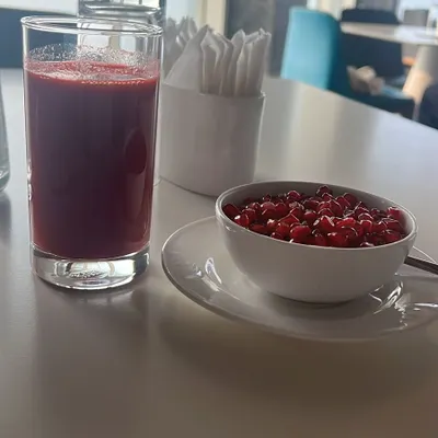 A simple, nourishing naturopathic meal of pomegranate and fresh juice. Detoxification is a fundamental principle of natural healing, and it starts with what we put into our bodies.