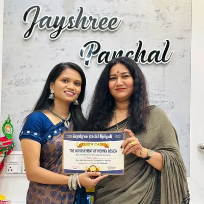 A dream come true moment. Receiving my Basic to Bridal Mehndi certificate from my mentor, the amazing celebrity artist Jayshree Panchal. I am officially a certified mehndi artist.
