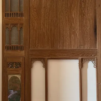 The beginning of the journey. This is the salvaged camphor wood panel as I found it, with its beautiful carvings but also with damaged and missing parts. I saw its potential to tell a new story.