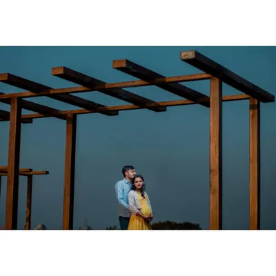 A serene portrait of Kuldeep and Anjana during their maternity shoot. I focus on capturing the love and anticipation of expecting parents in a natural, comfortable setting.