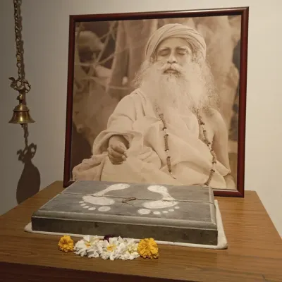 The Sadhguru Sannidhi, with the sacred Pada Yantra, is a constant source of grace. It establishes an energy presence that allows us to experience something far bigger than ourselves.